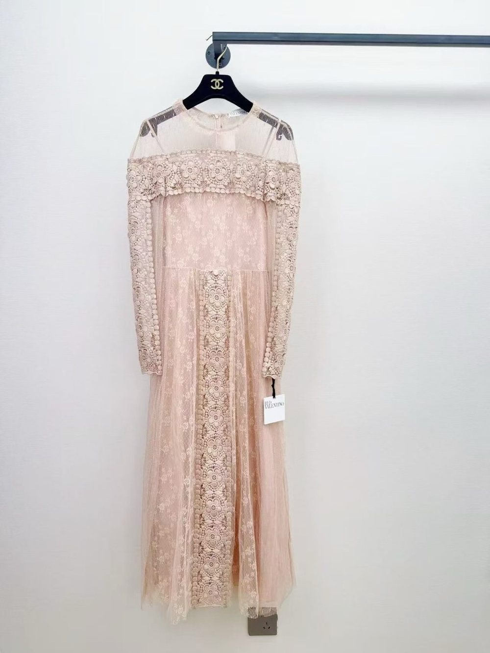 RED Valentino Blush Lace Long-Sleeve Tea-Length Dress